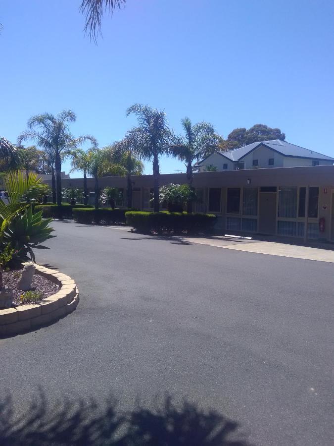 Seahorse Motel Cowes Bagian luar foto